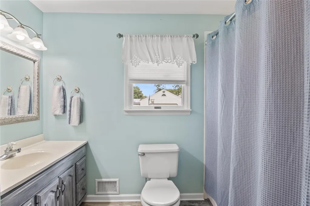 138 Dawn Drive Centereach NY 11720