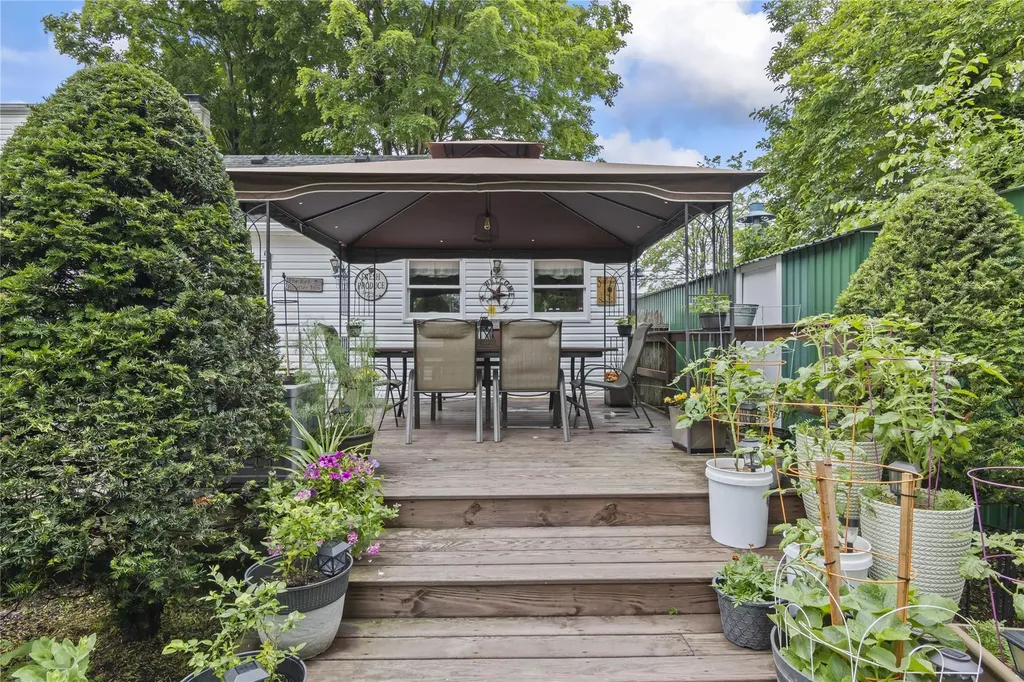 138 Dawn Drive Centereach NY 11720