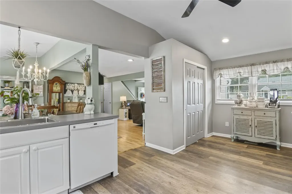 138 Dawn Drive Centereach NY 11720