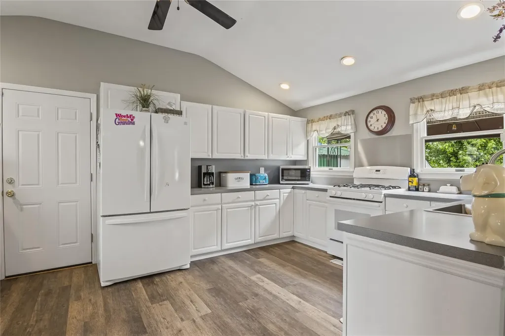 138 Dawn Drive Centereach NY 11720