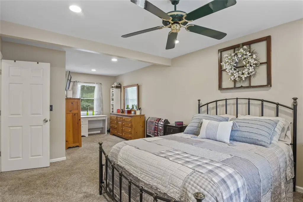 138 Dawn Drive Centereach NY 11720