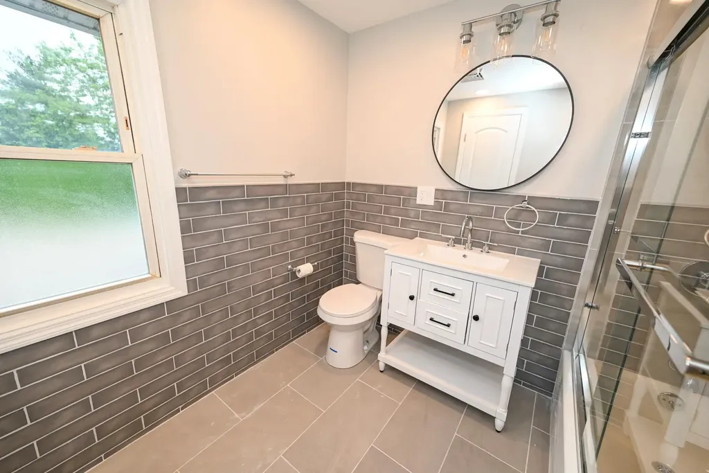 48 Washington Avenue Lynbrook NY 11563