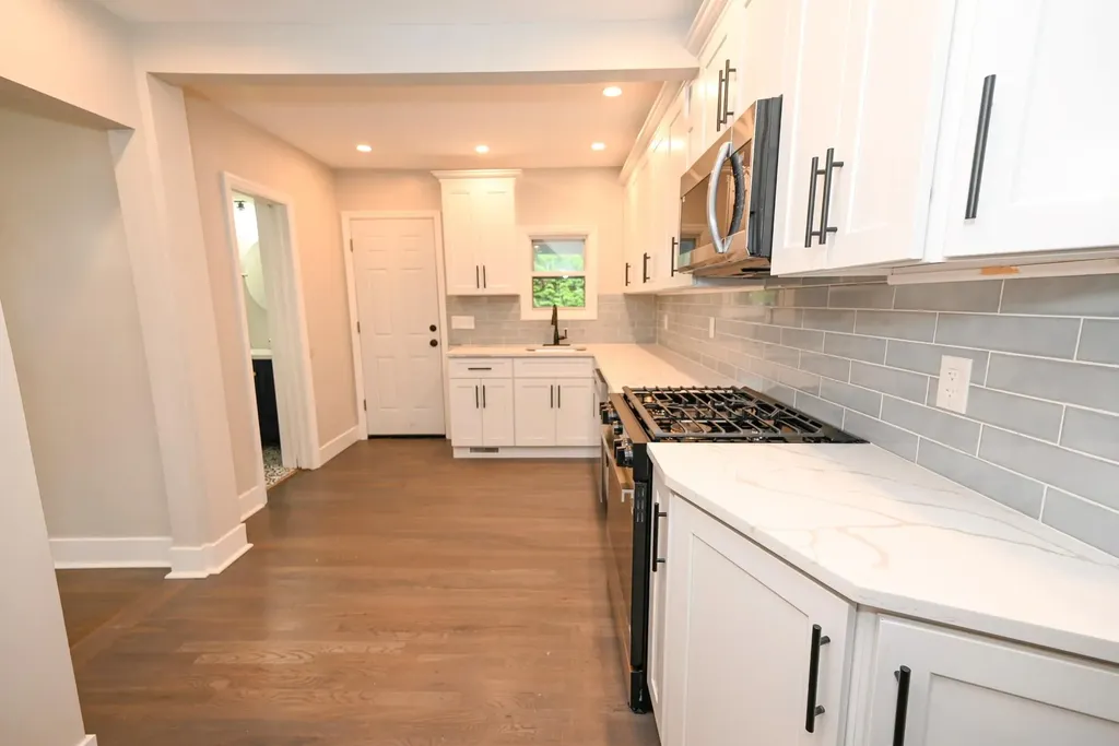 48 Washington Avenue Lynbrook NY 11563