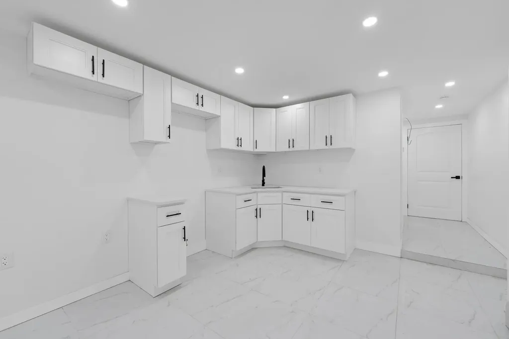 658 E 91st Street Brooklyn NY 11236