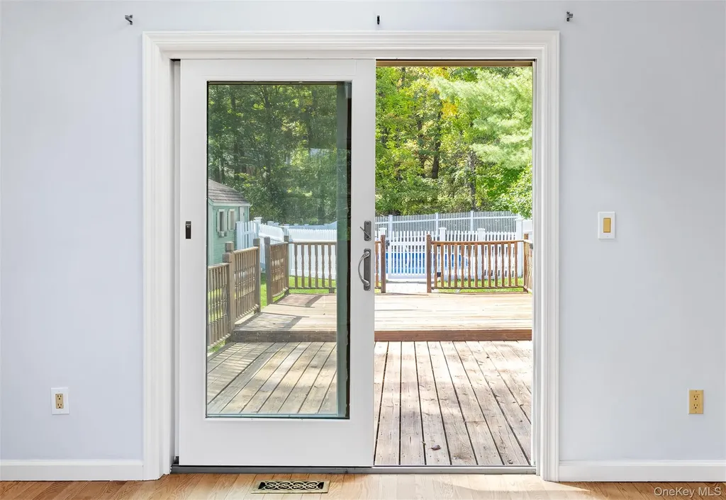 55 Pigott Road Mahopac NY 10541