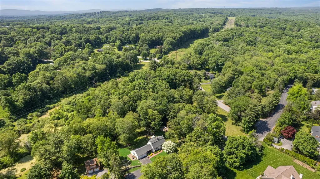 325 Diddell Road Poughkeepsie NY 12603