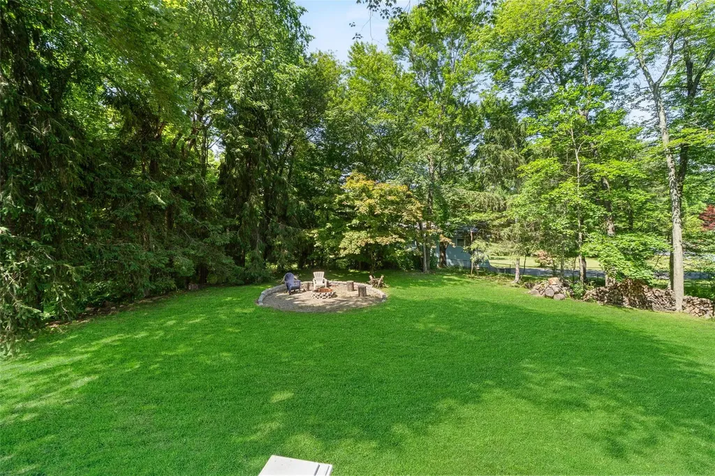 325 Diddell Road Poughkeepsie NY 12603