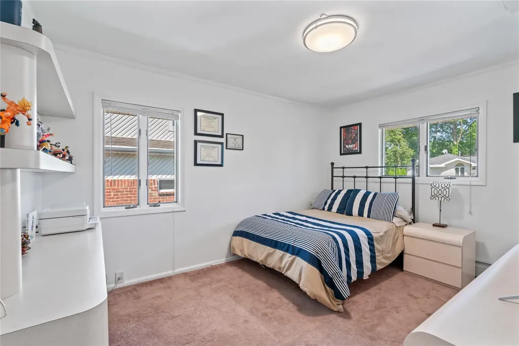 128 Seaman Road Jericho NY 11753