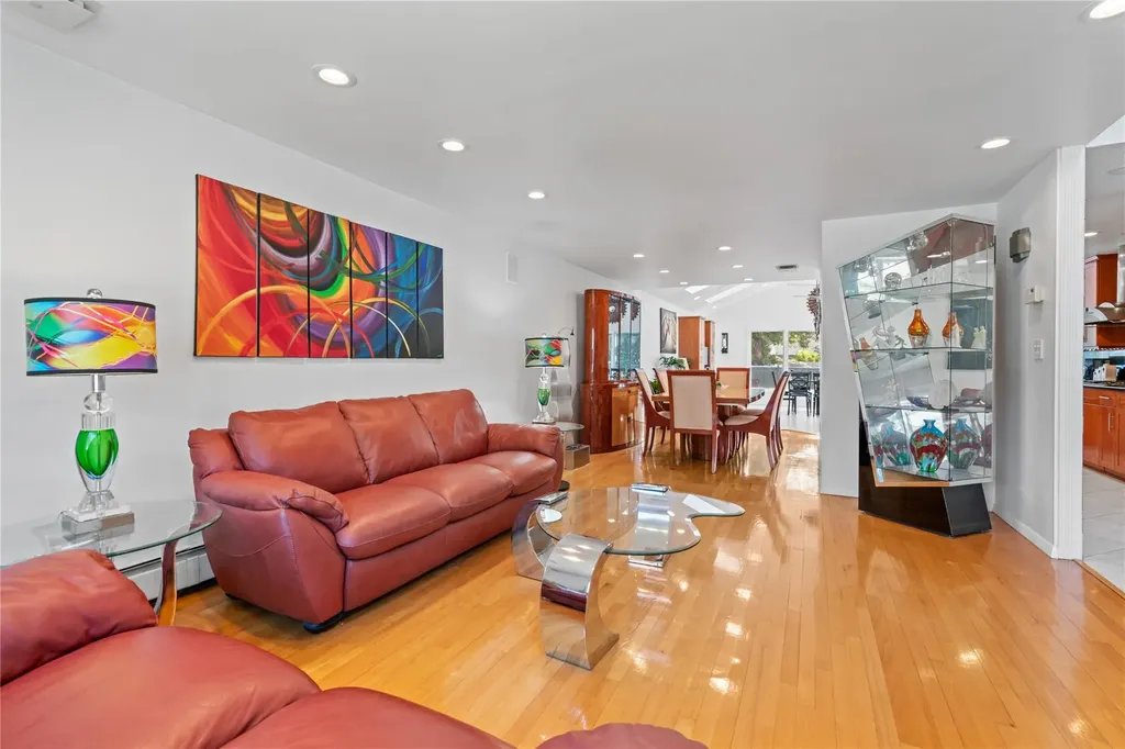 128 Seaman Road Jericho NY 11753