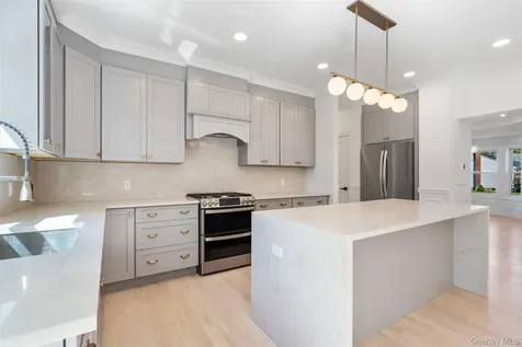 19 Cypress Avenue Bethpage NY 11714