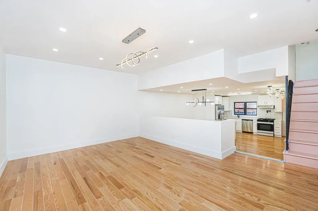 590 E 83rd Street Brooklyn NY 11236