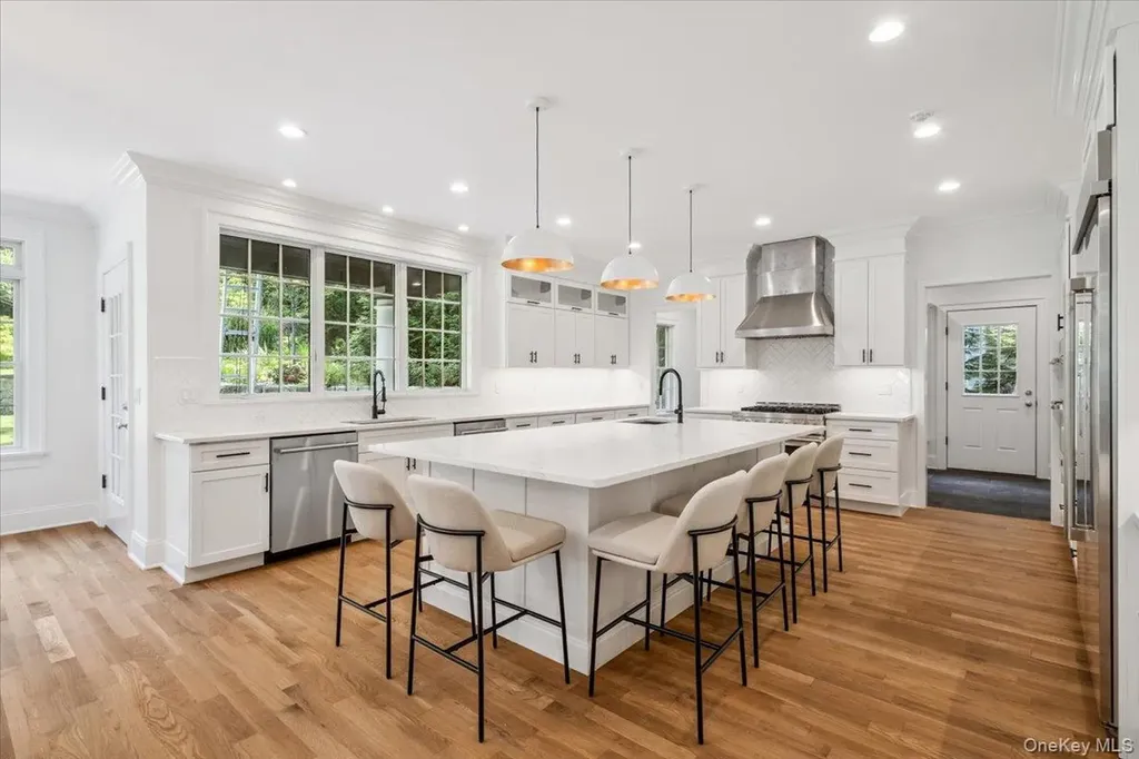 4 Locust Lane Scarsdale NY 10583