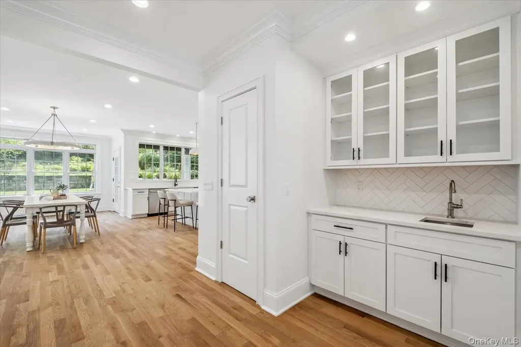 4 Locust Lane Scarsdale NY 10583