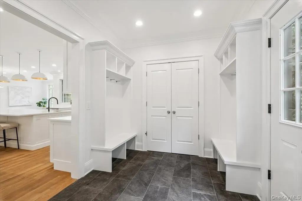 4 Locust Lane Scarsdale NY 10583