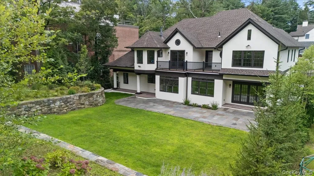 4 Locust Lane Scarsdale NY 10583
