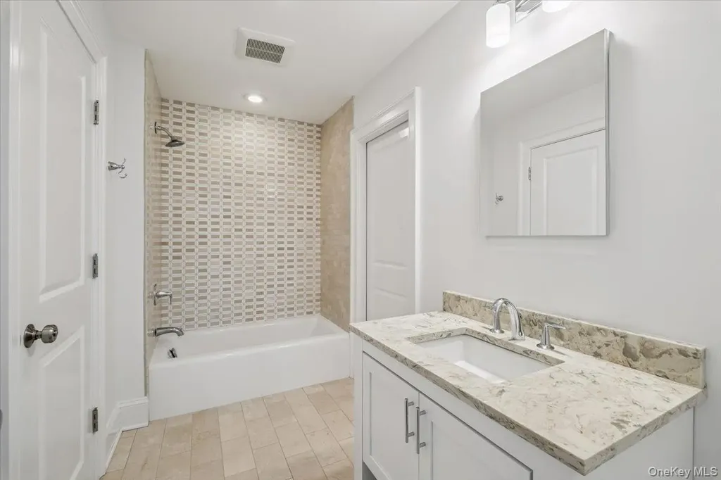 4 Locust Lane Scarsdale NY 10583