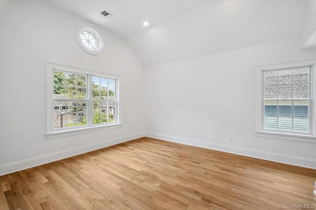 4 Locust Lane Scarsdale NY 10583