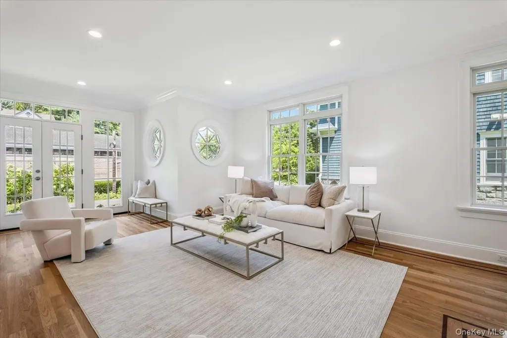 4 Locust Lane Scarsdale NY 10583