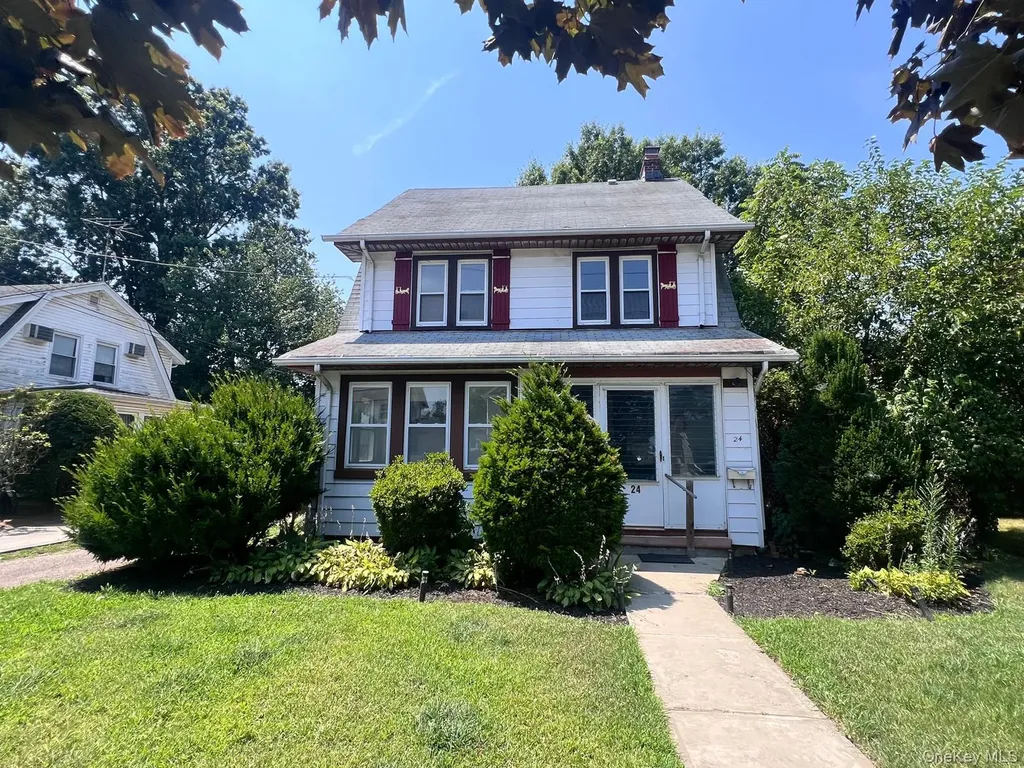24 Parsons Drive Hempstead NY 11550