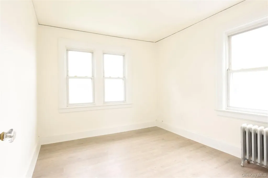 24 Parsons Drive Hempstead NY 11550