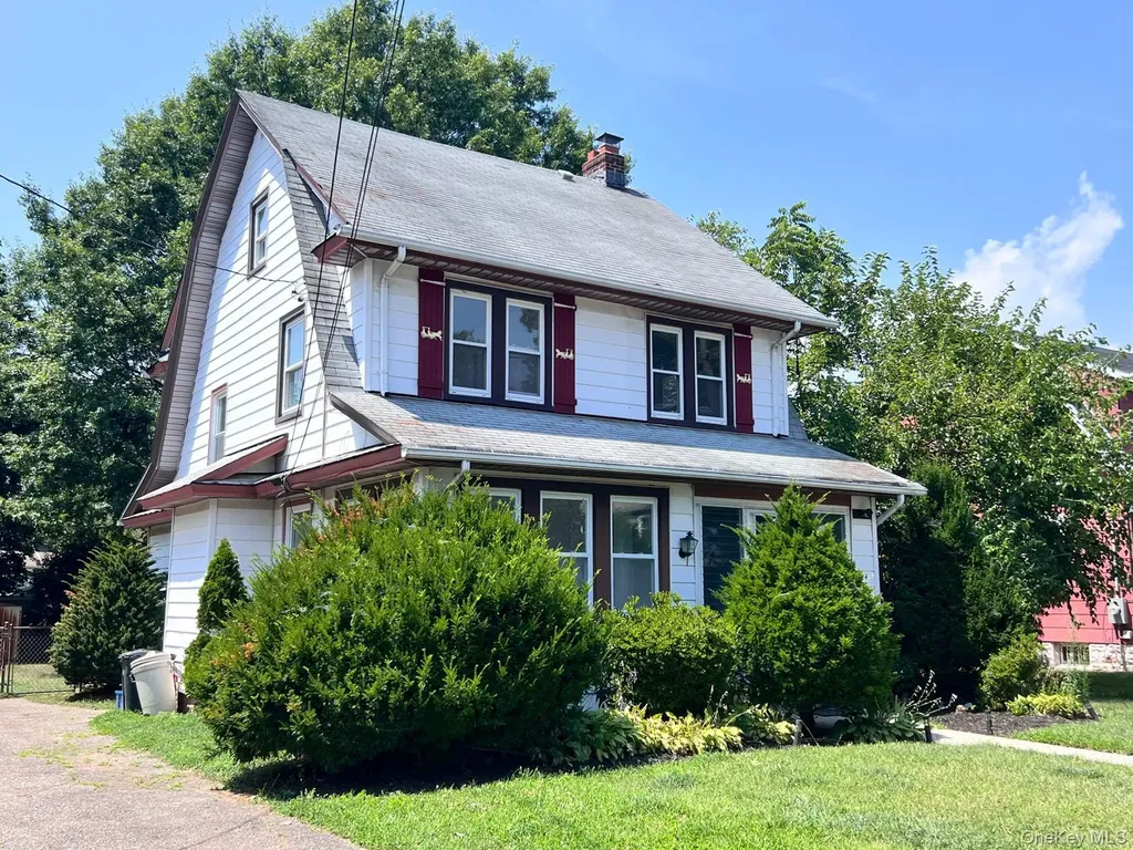 24 Parsons Drive Hempstead NY 11550