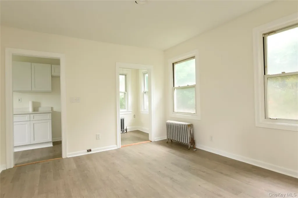 24 Parsons Drive Hempstead NY 11550