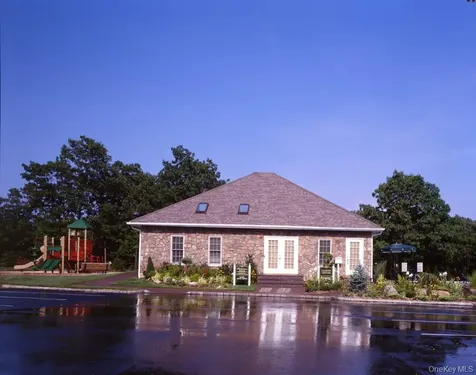 36 Neal South Setauket NY 11720
