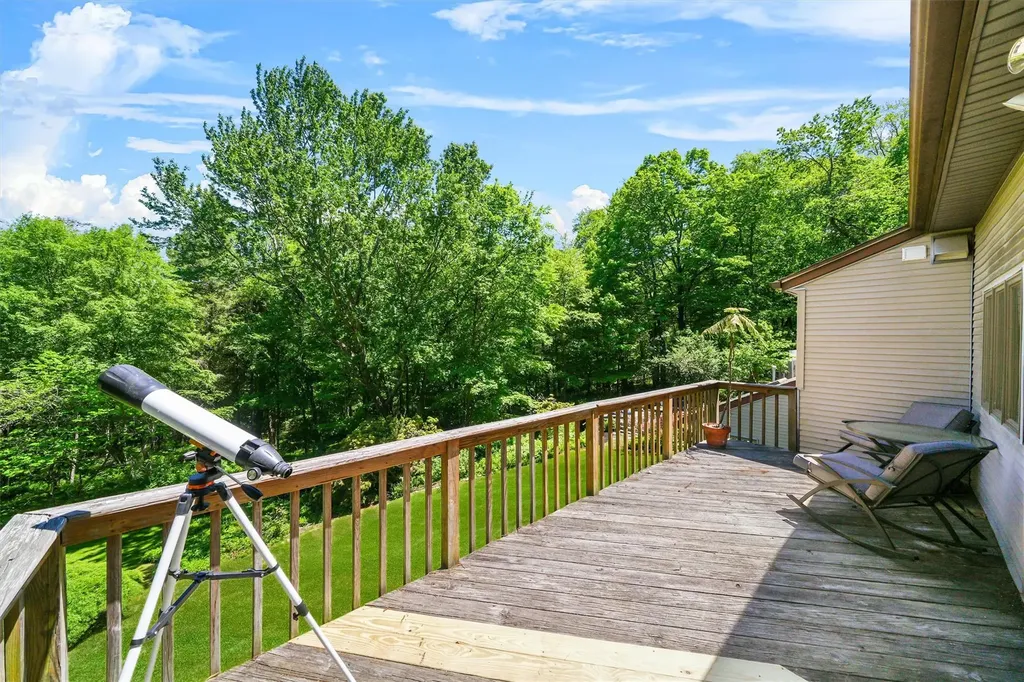 42 Raspberry Lane Carmel NY 10512