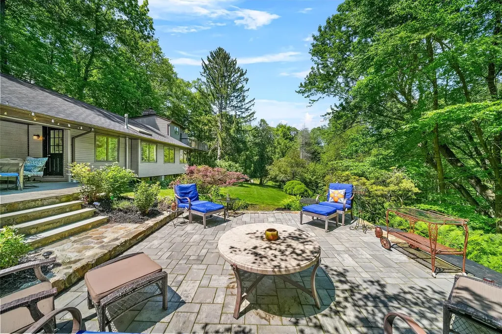 42 Raspberry Lane Carmel NY 10512