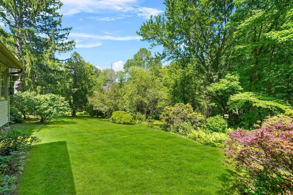 42 Raspberry Lane Carmel NY 10512