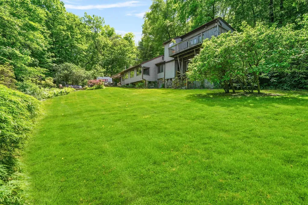 42 Raspberry Lane Carmel NY 10512
