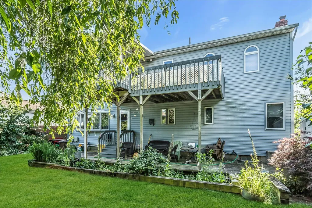 20 Wensley Road Plainview NY 11803