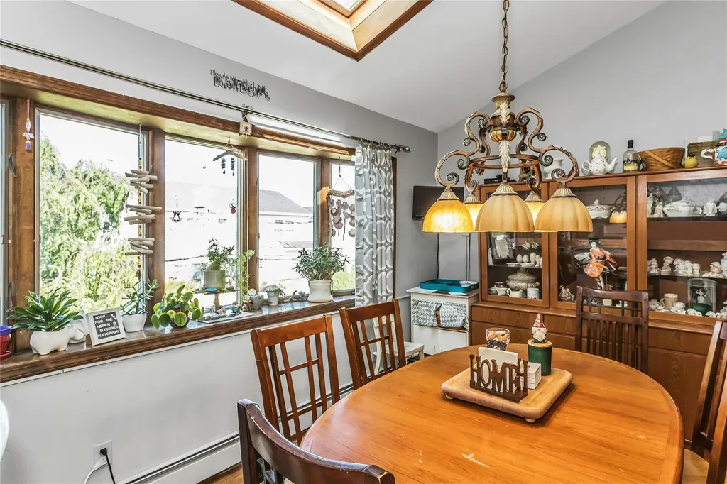 20 Wensley Road Plainview NY 11803
