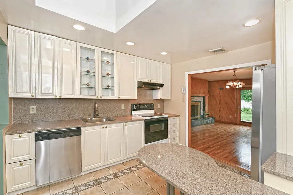 4281 Ludwig Lane Bethpage NY 11714