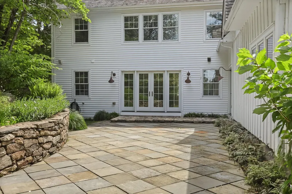 382 Long Ridge Road Pound Ridge NY 10576