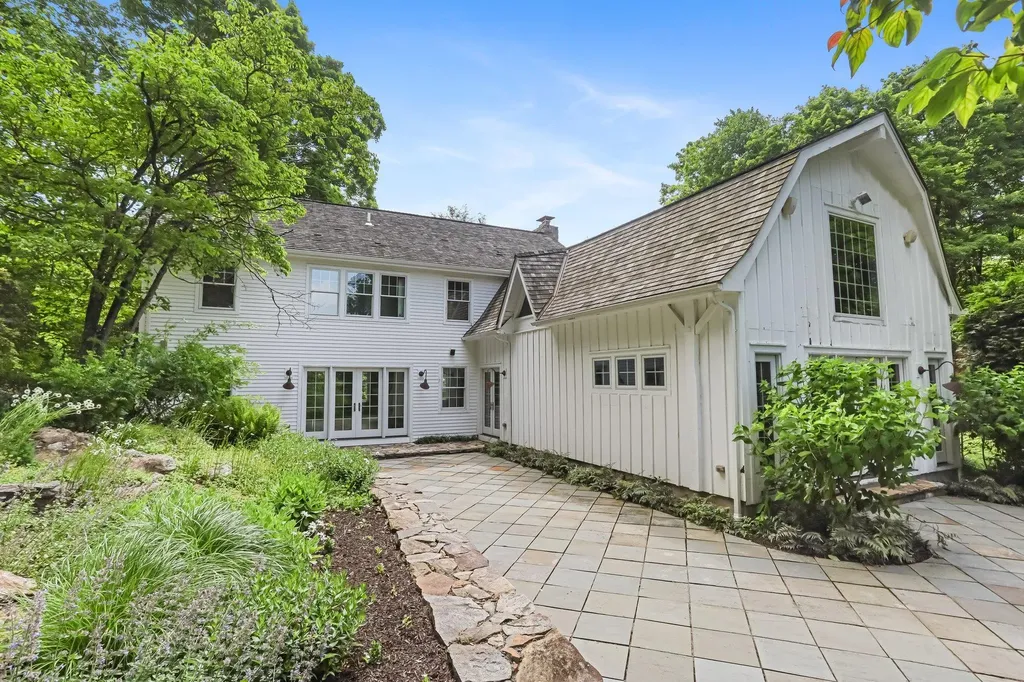 382 Long Ridge Road Pound Ridge NY 10576