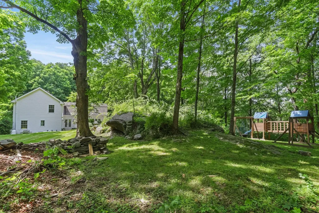 382 Long Ridge Road Pound Ridge NY 10576