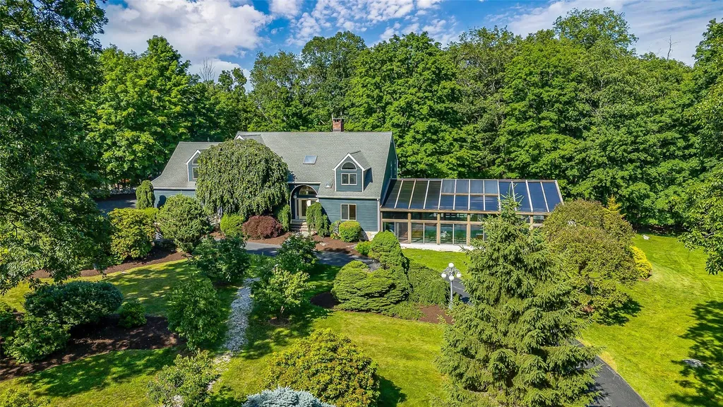 34 Reservoir Court Carmel NY 10512