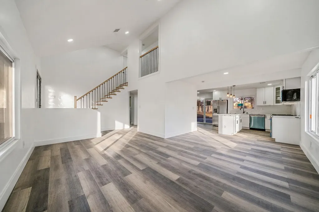 124 Sequoia Drive Coram NY 11727