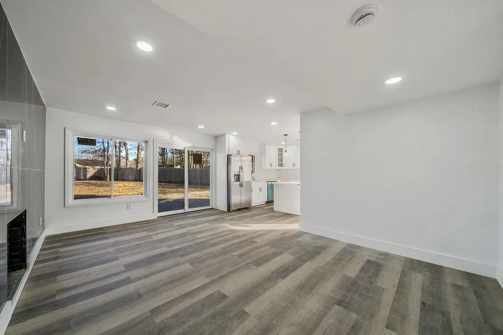 124 Sequoia Drive Coram NY 11727