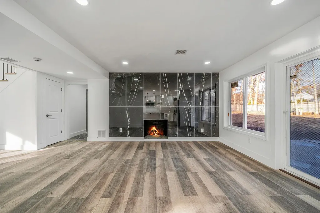 124 Sequoia Drive Coram NY 11727