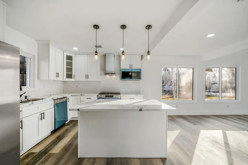 124 Sequoia Drive Coram NY 11727