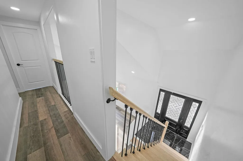124 Sequoia Drive Coram NY 11727
