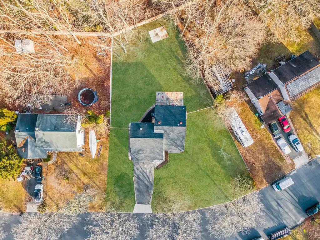 124 Sequoia Drive Coram NY 11727