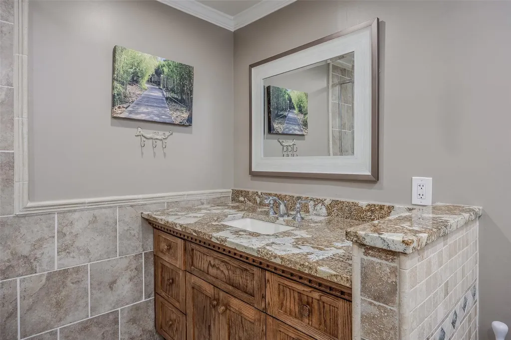 2904 Harbor Road Merrick NY 11566
