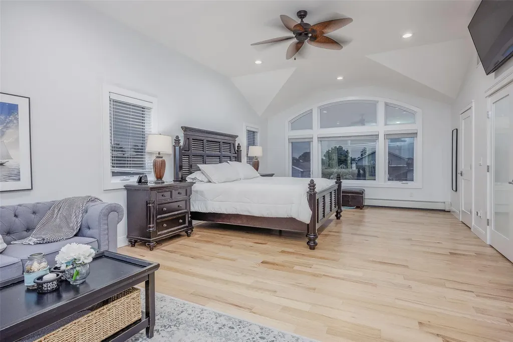 2904 Harbor Road Merrick NY 11566