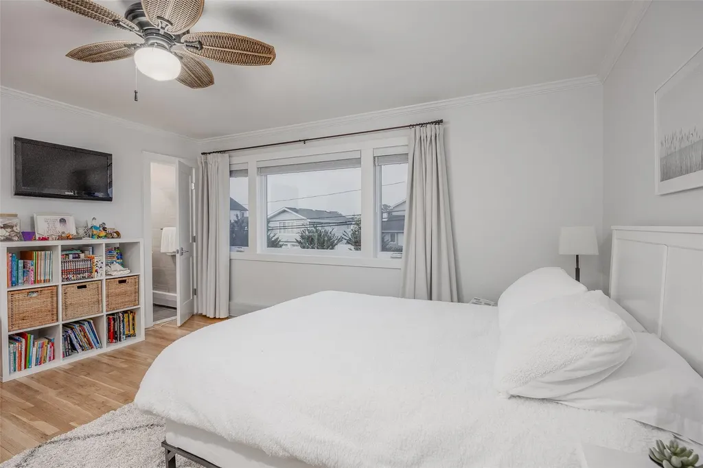 2904 Harbor Road Merrick NY 11566