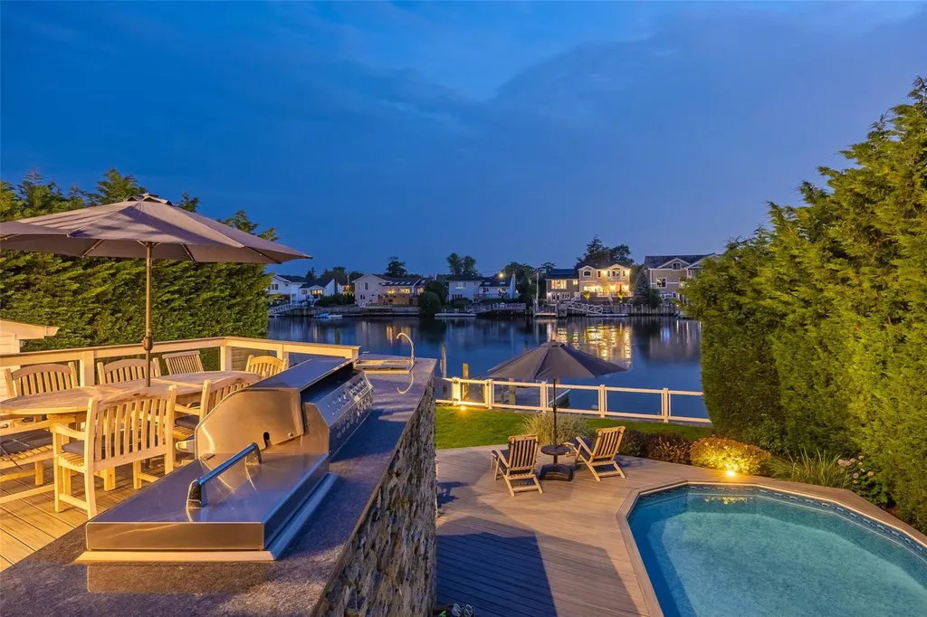 2904 Harbor Road Merrick NY 11566