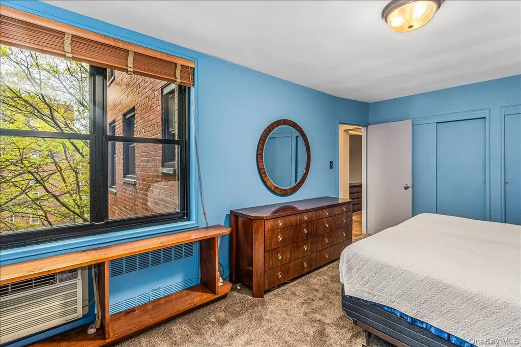 139-15 83 Avenue Briarwood NY 11435