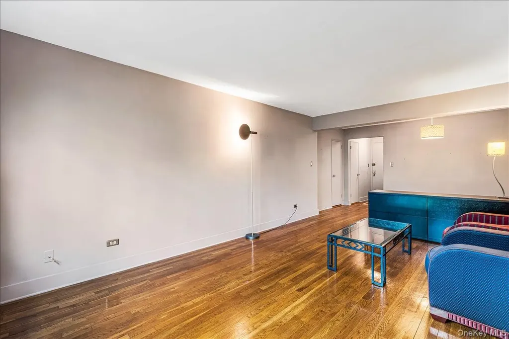 139-15 83 Avenue Briarwood NY 11435